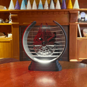 Luminária Milenium Falcon, impresso em 3d